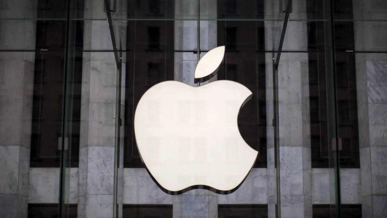 Apple'dan 200 Kişilik Yapay Zekaya Yatırım