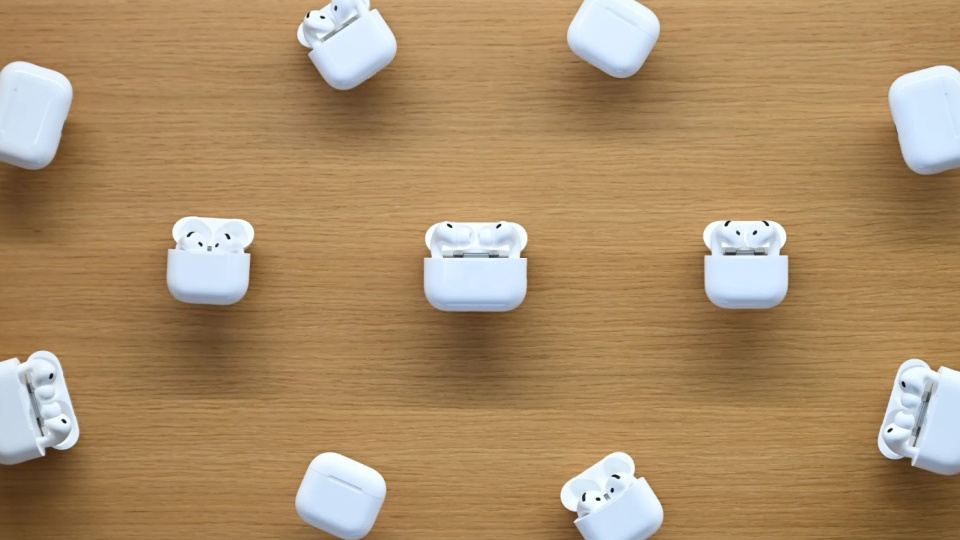 Apple, Kameralı AirPods İçin Start Verdi: 2027 Hedefi