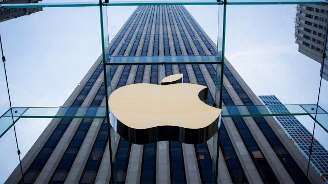 Apple, Rusya'nın popüler sosyal medya uygulaması VK ve diğerlerini App Store'dan kaldırdı