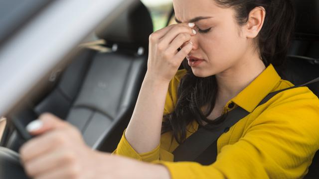 Araba Tutması Neden Olur? Yolculukta Mide Bulantısını Önlemenin Yolları