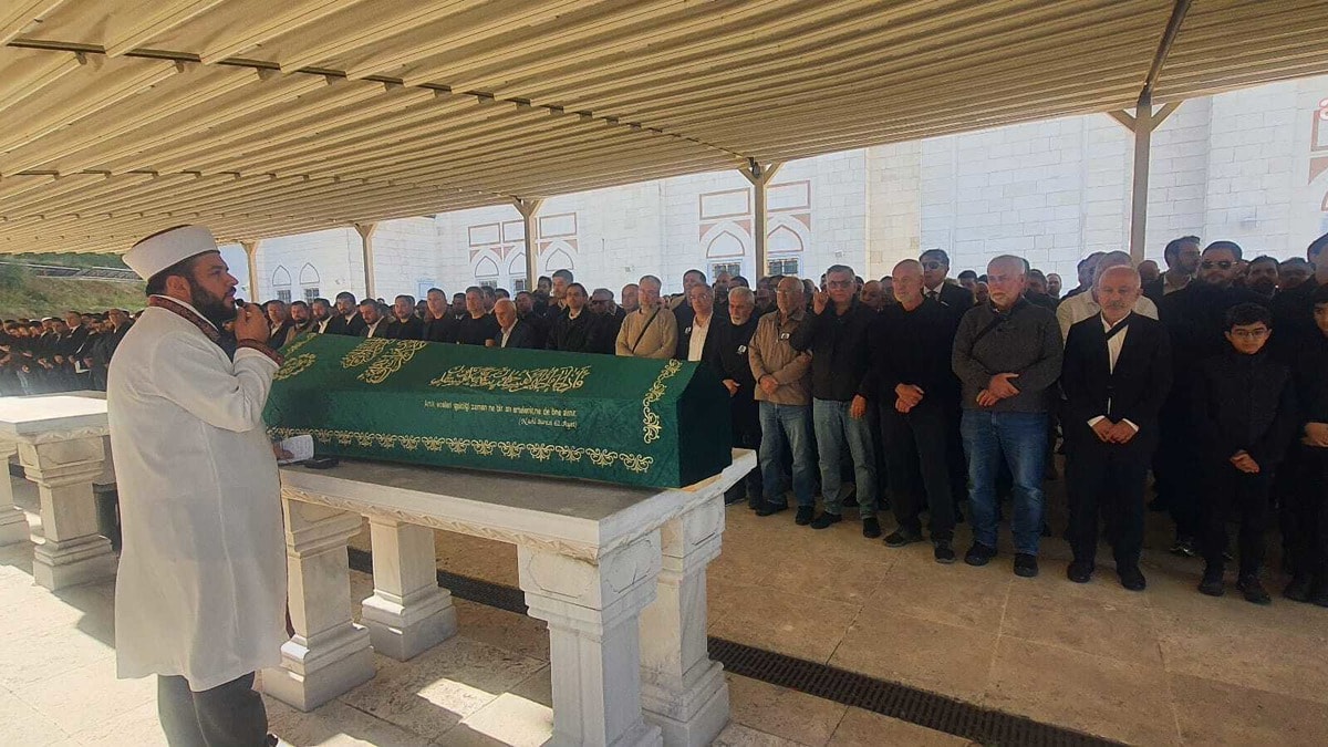 Aracında ölü bulunan Ali Emre Ballı toprağa verildi