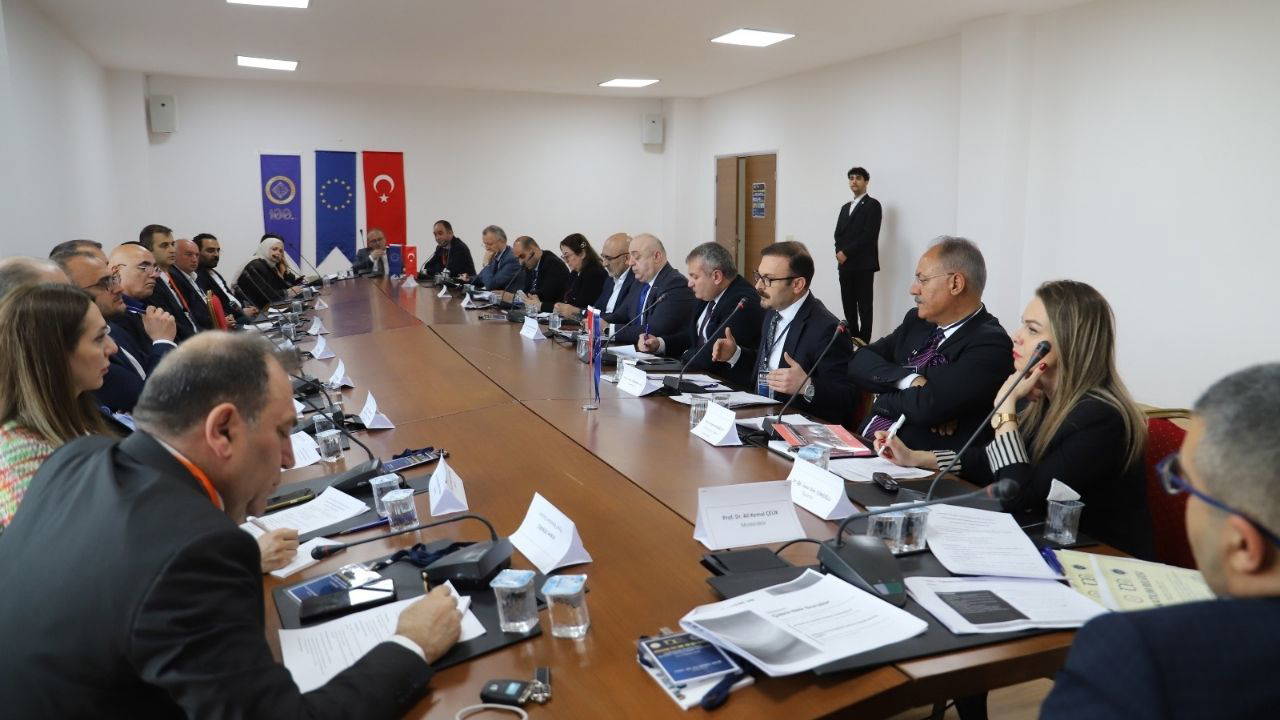 Ardahan'ın 100 yıllık vizyonu çalıştayla şekillendi