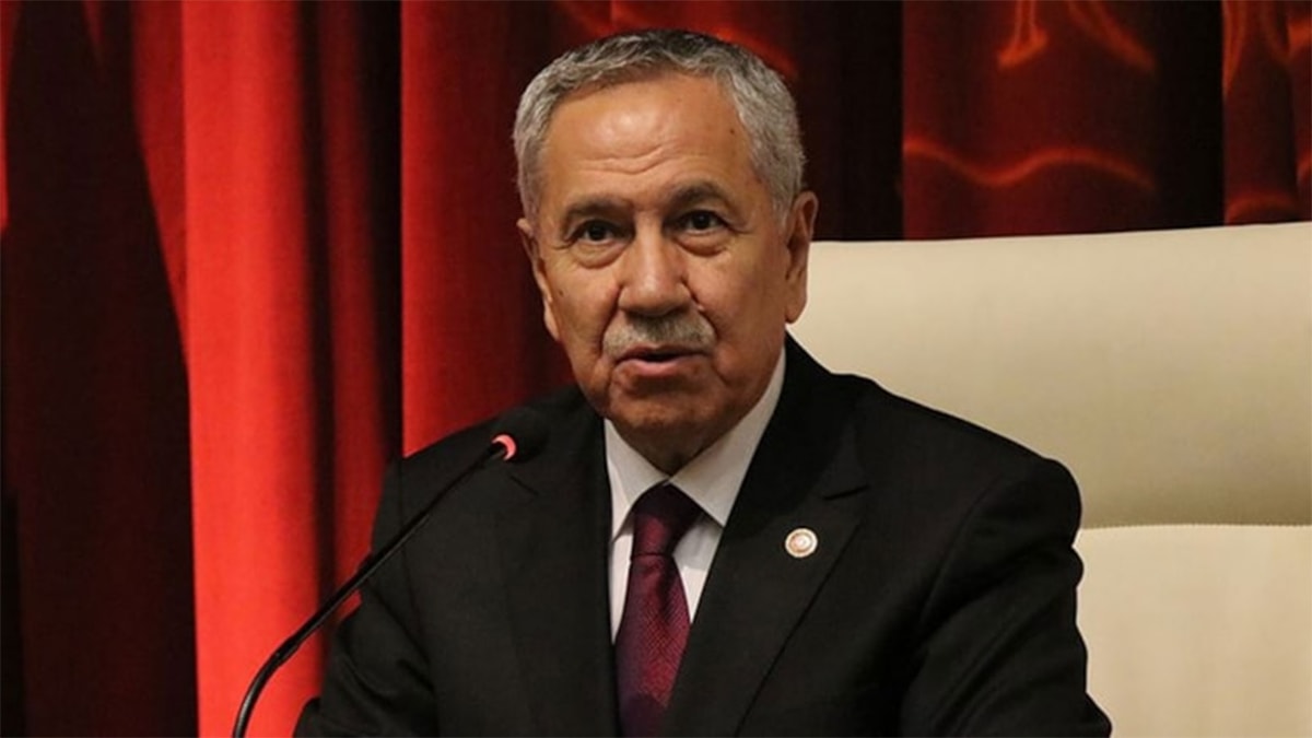 Arınç'tan Saray Danışmanı ve AKP İçindeki Eleştirilere Sert Yanıt