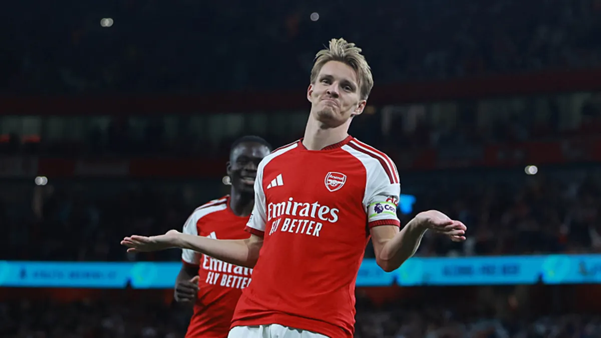 Arsenal, Premier Lig'e 3-0'lık Galibiyetle Başladı