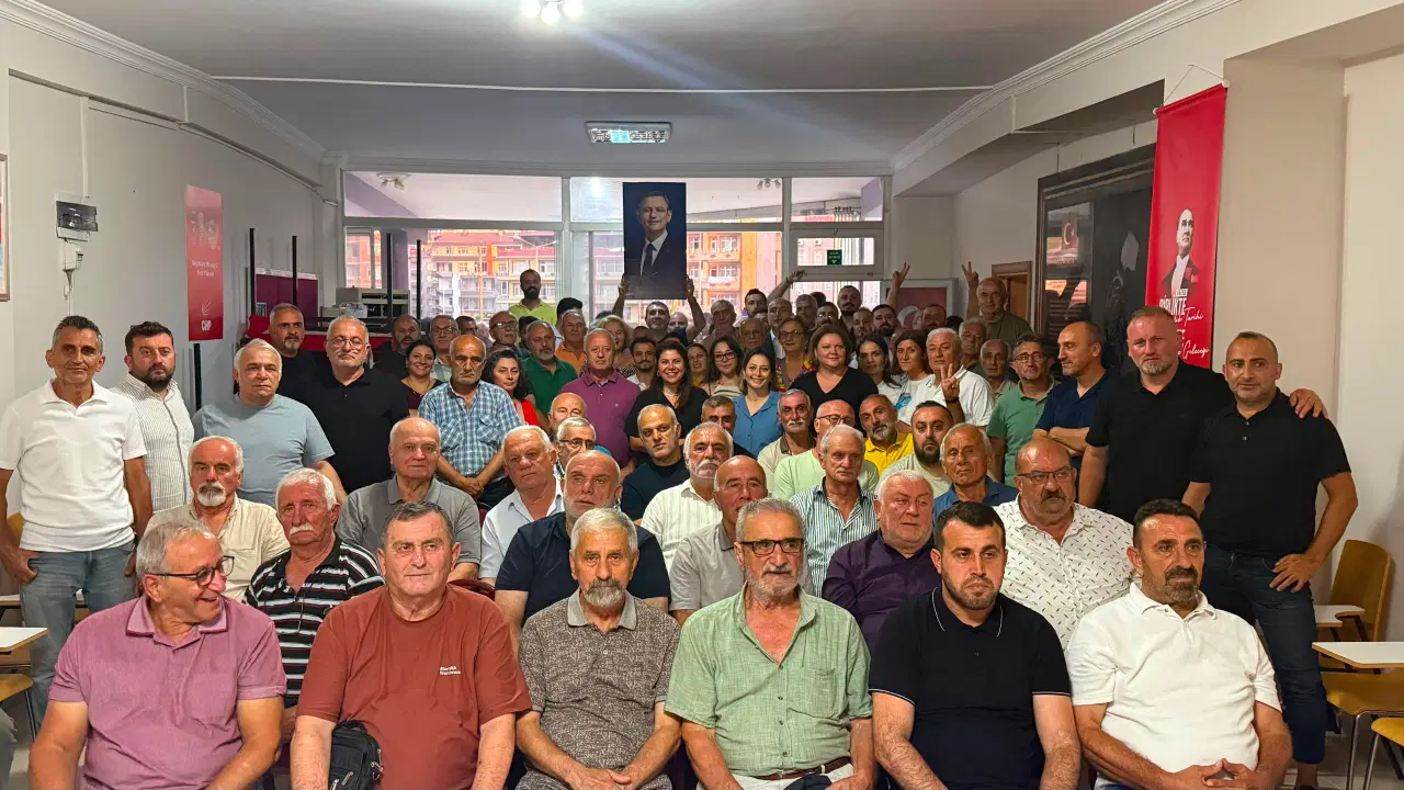 Artvin Belediye Başkanı Erdem ve 5 Başkan CHP'den İstifa Etti
