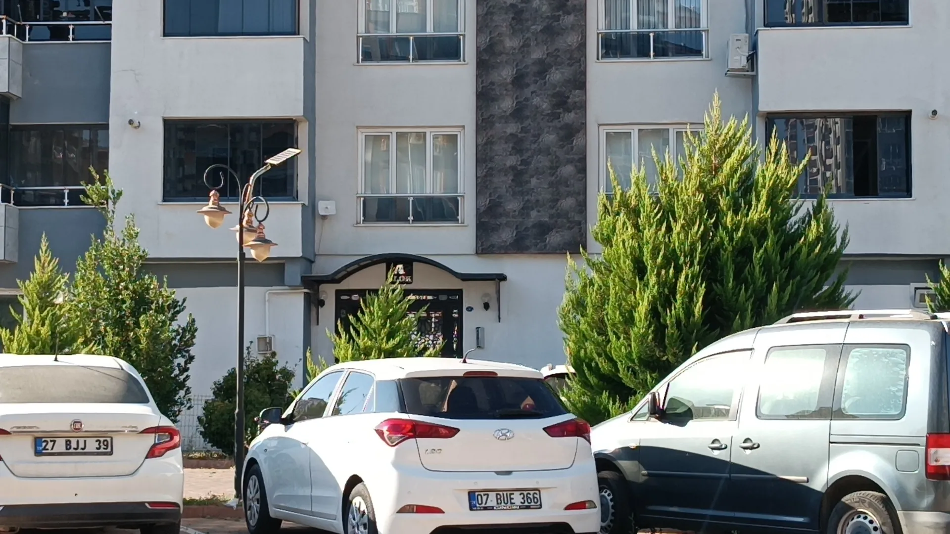 Asansörde korkunç ölüm: 66 yaşındaki kadın sıkışarak can verdi