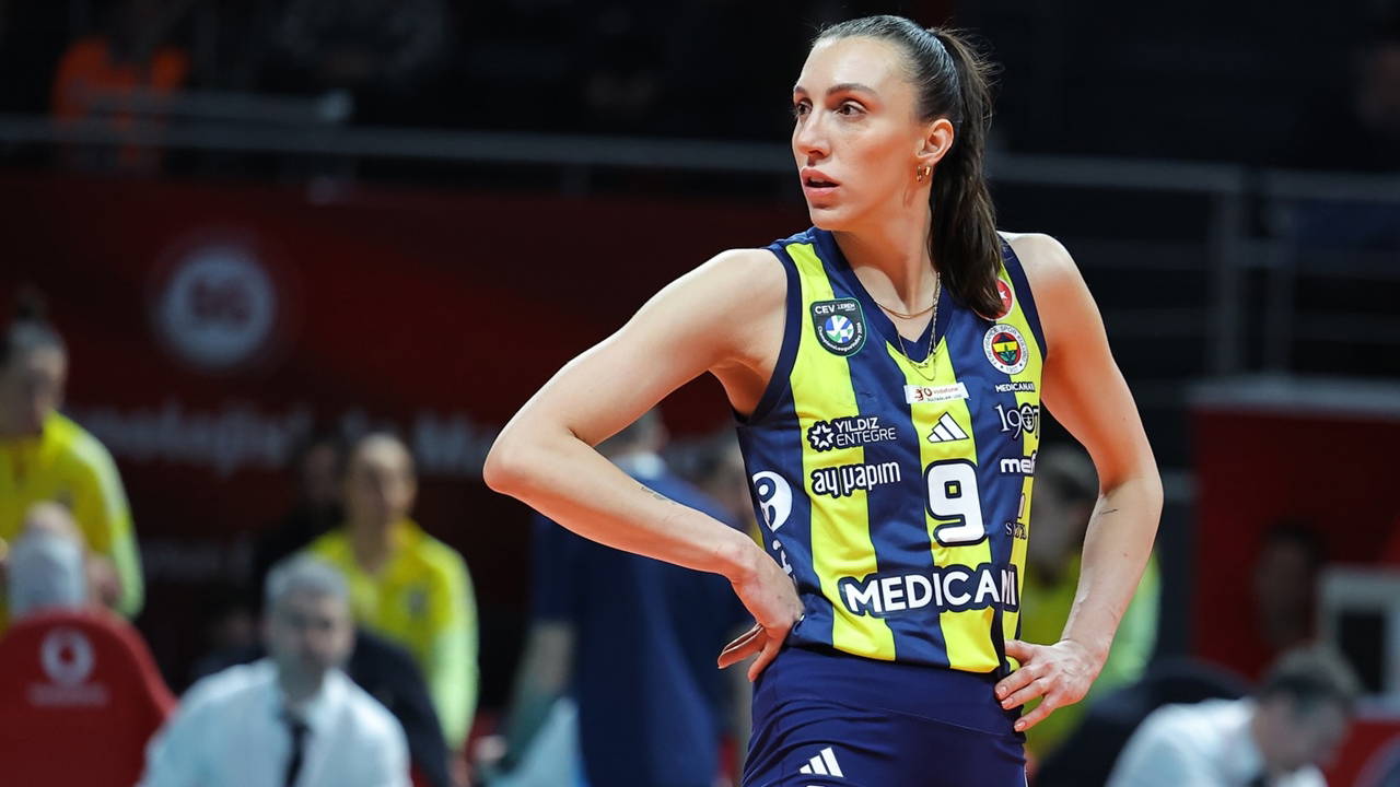 Aslı Kalaç, Eczacıbaşı Dynavit'e transfer oldu
