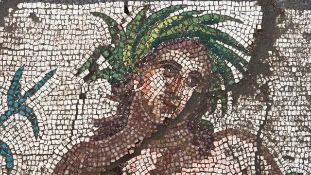 Aspendos'ta 3. yüzyıla ait Genç Eurymedon mozaiği bulundu