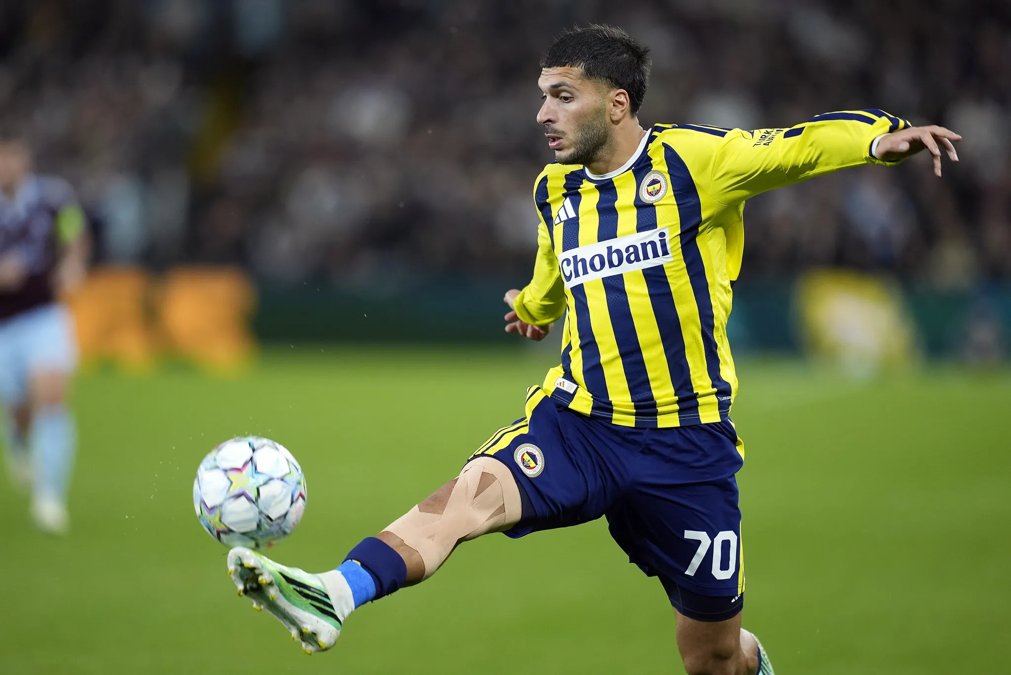 Aston Villa, Fenerbahçeli Oğuz Aydın'ı Takibe Aldı