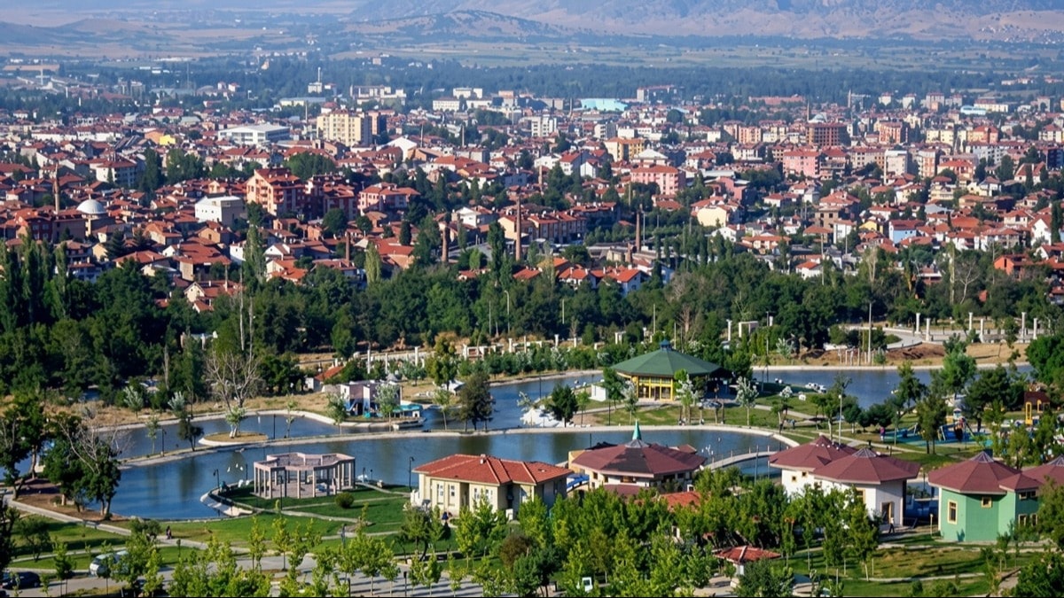 Atabey Belediyesi'ne 467 Kişisel Eşya Faturası: Başkanlar Aklandı
