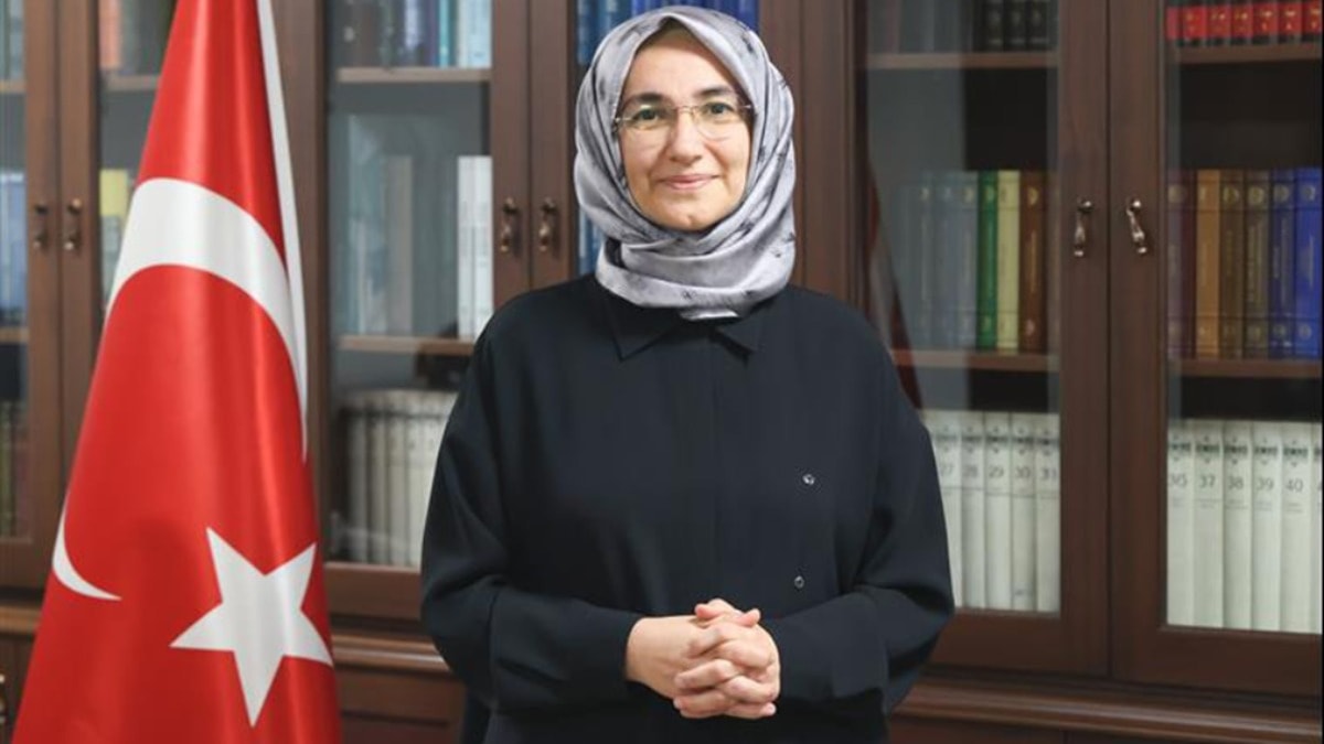 Atatürk Portresi Olmayan Müftü Görevden Alındı