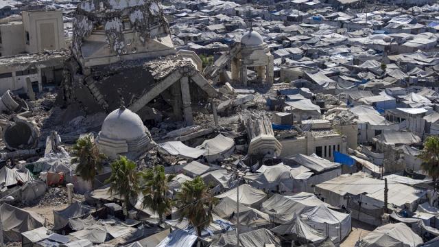 Ateşkesi Delen İsrail Gazze'de 3 Filistinliyi Daha Öldürdü