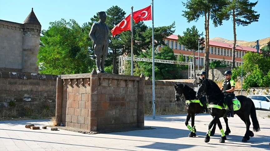 Atlı Polis Birliği Malazgirt Zaferi'nin 955. Yılında Bitlis'te