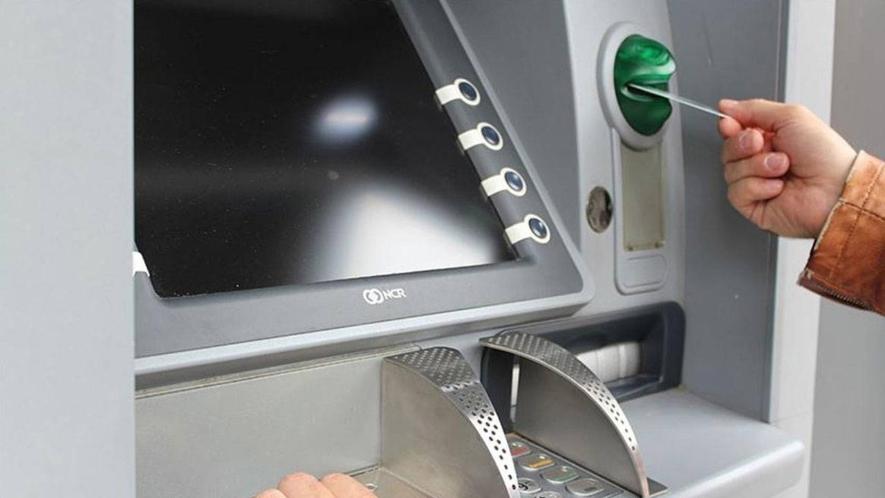 ATM kasasından 500 bin lira çalan hırsız tutuklandı: 7 suç kaydı var