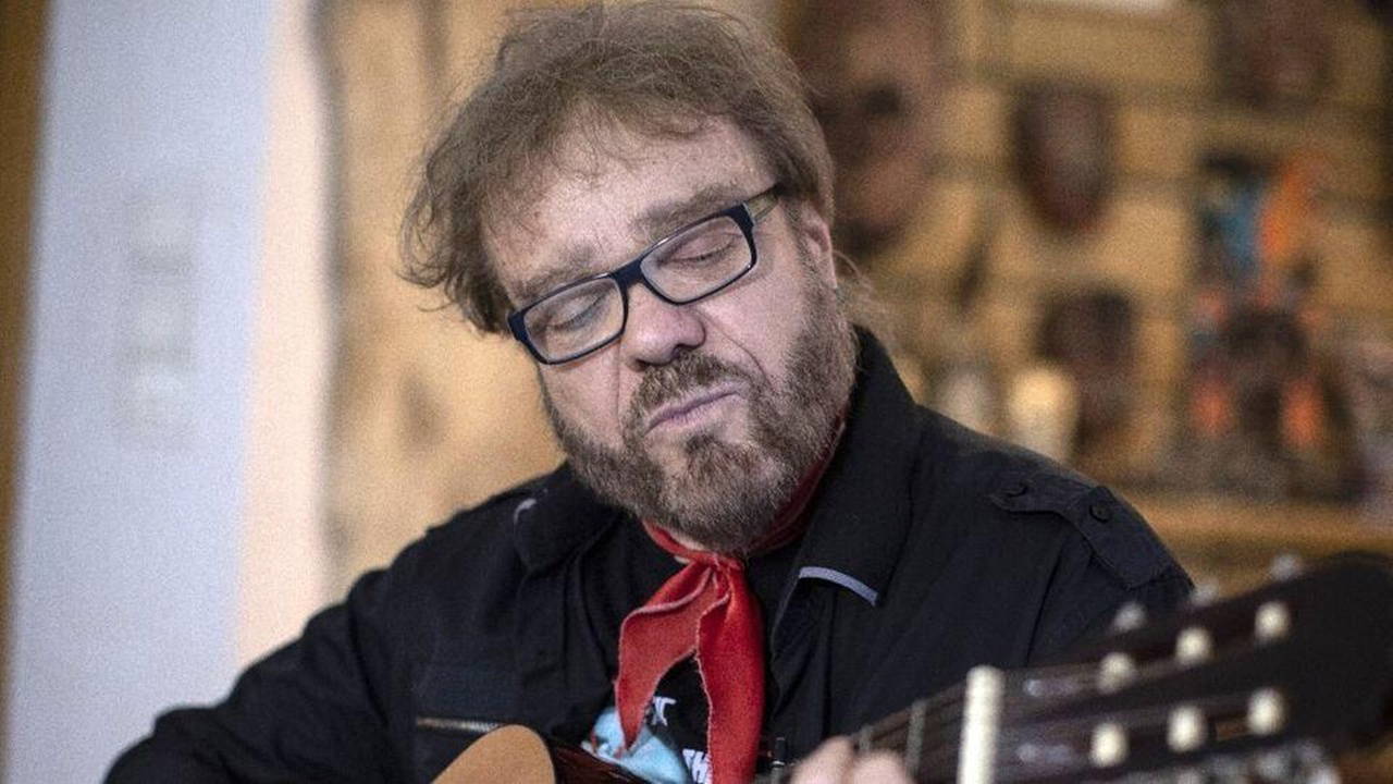 Attila Atasoy 53 Yıl Sonra Sahneleri Bıraktı: 'Peynir Ekmek Yer Mutlu Olurum