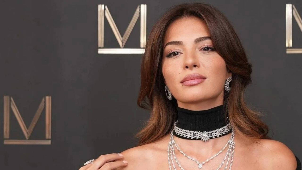 Auralarıyla karşısındakini eriten 3 kadın burcu