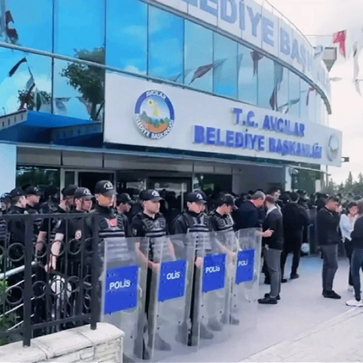 Avcılar Belediyesi'ne ihale operasyonu: 12 şüpheli adliyede