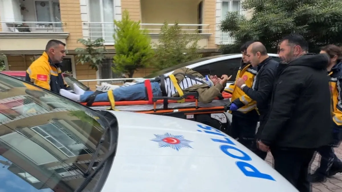 Avcılar'da Trafik Tartışması Bıçaklı Saldırıya Dönüştü: 3 Yaralı