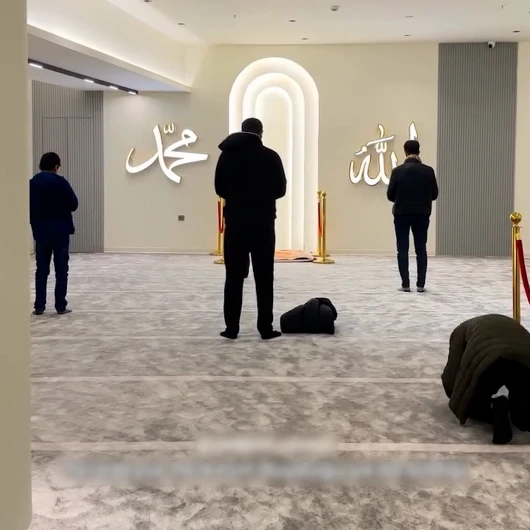 AVM Mescidi Sosyal Medyada Takdir Topladı: Özenli Mimari ve Hizmetler