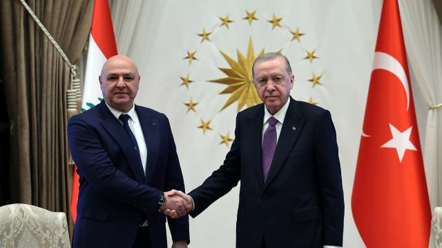 Avn: Türkiye En Zor Günümüzde Yanımızda Oldu