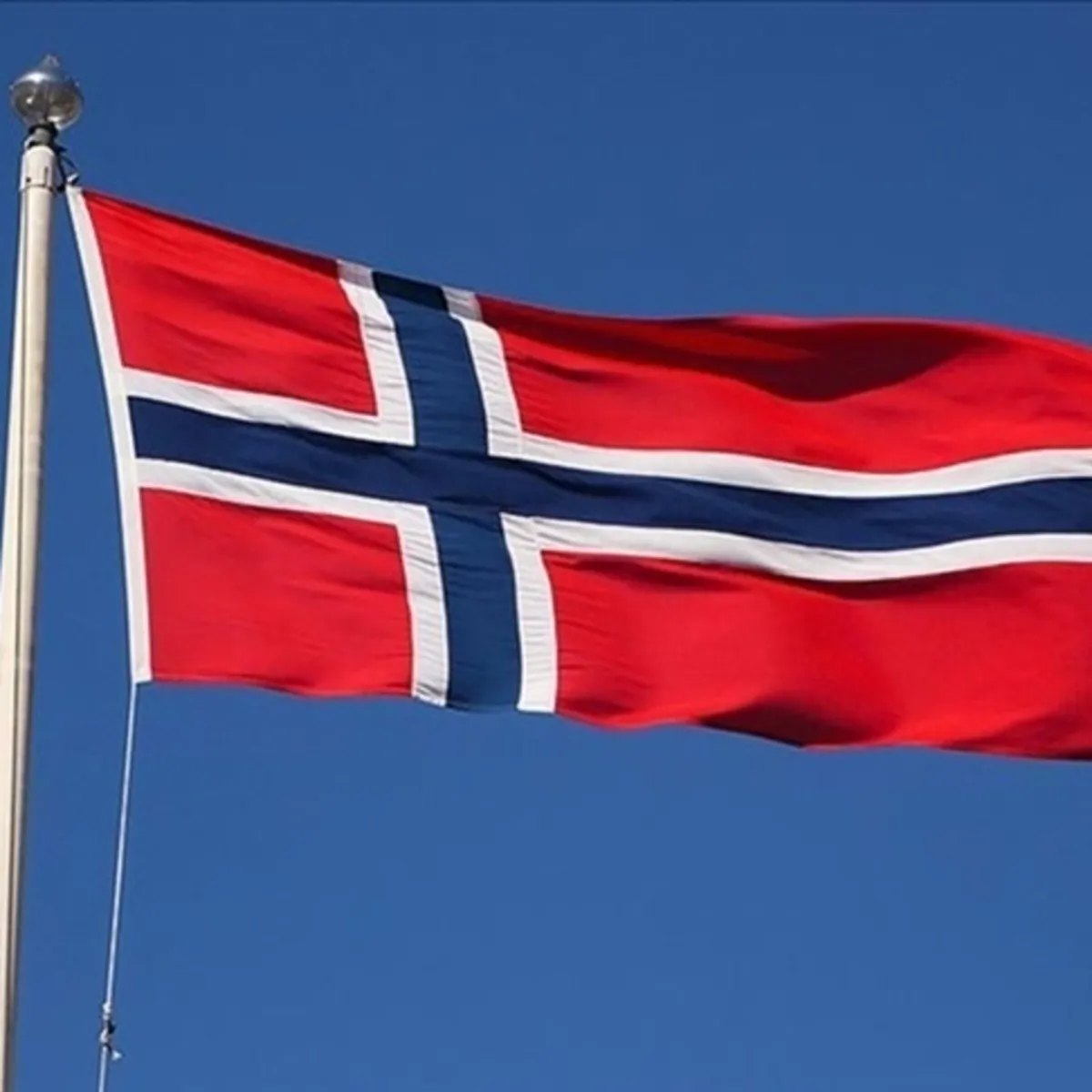 Avrupa'da nükleer cephe büyüyor: Norveç Fransa'nın şemsiyesine katıldı