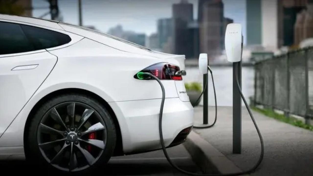 Avrupa'da Elektrikli Araç Satışları Eylül'de %70 Arttı