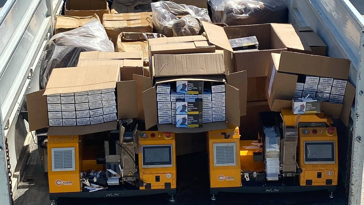 Aydın'da Kaçak Makaron Operasyonu: 138 Bin 800 Adet Ele Geçirildi