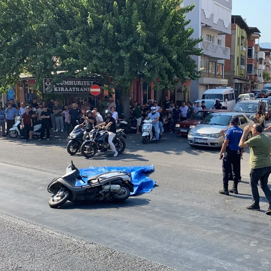 Aydın'da Motosiklet ile Otomobil Çarpıştı: Sürücü Hayatını Kaybetti
