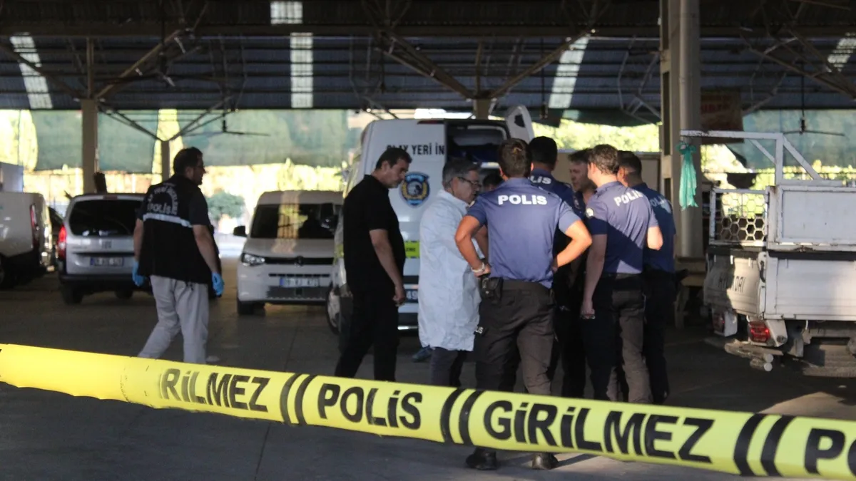 Aydın'da Okul Önünde Silah Alarmı: 2 Gözaltı