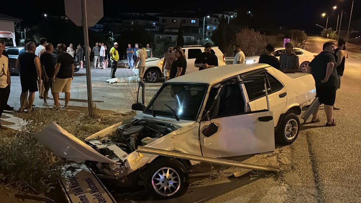 Aydın'da Zincirleme Trafik Kazası: 1 Ölü, 1 Yaralı