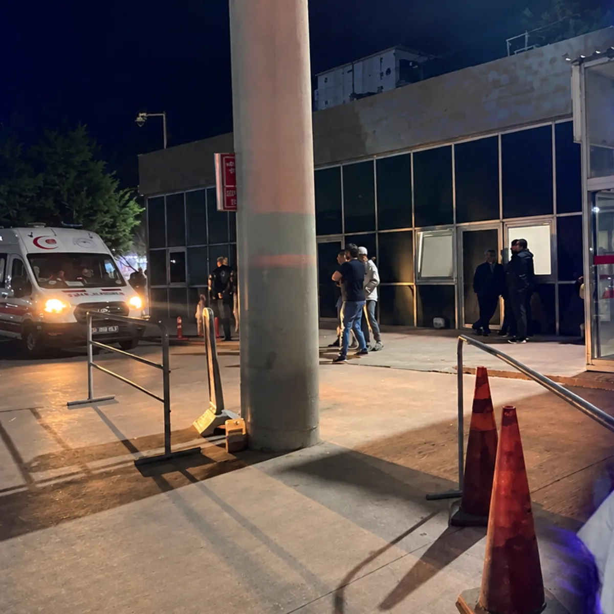 Ayvalık'ta tekne faciası: 8 kurtarıldı, doktor aranıyor