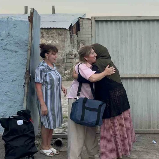 Azerbaycan-Kars Uçuşu 100 Yıllık Hasreti Bitirdi: Buluşma