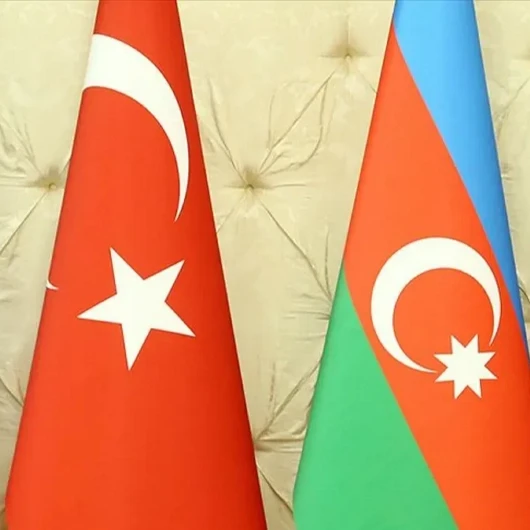 Azerbaycan-Türkiye Hattında 'Çevreleme' ve 'Mekke İttifakı' Tartışması