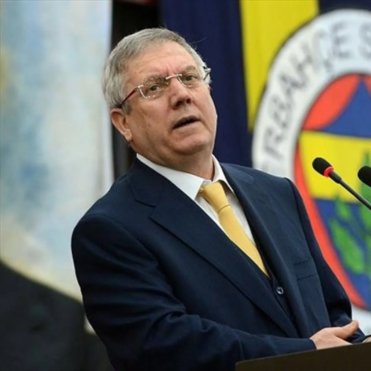 Aziz Yıldırım A Spor'da taraftara seslendi: 'Bayrakları çıkarın şampiyonluk geliyor