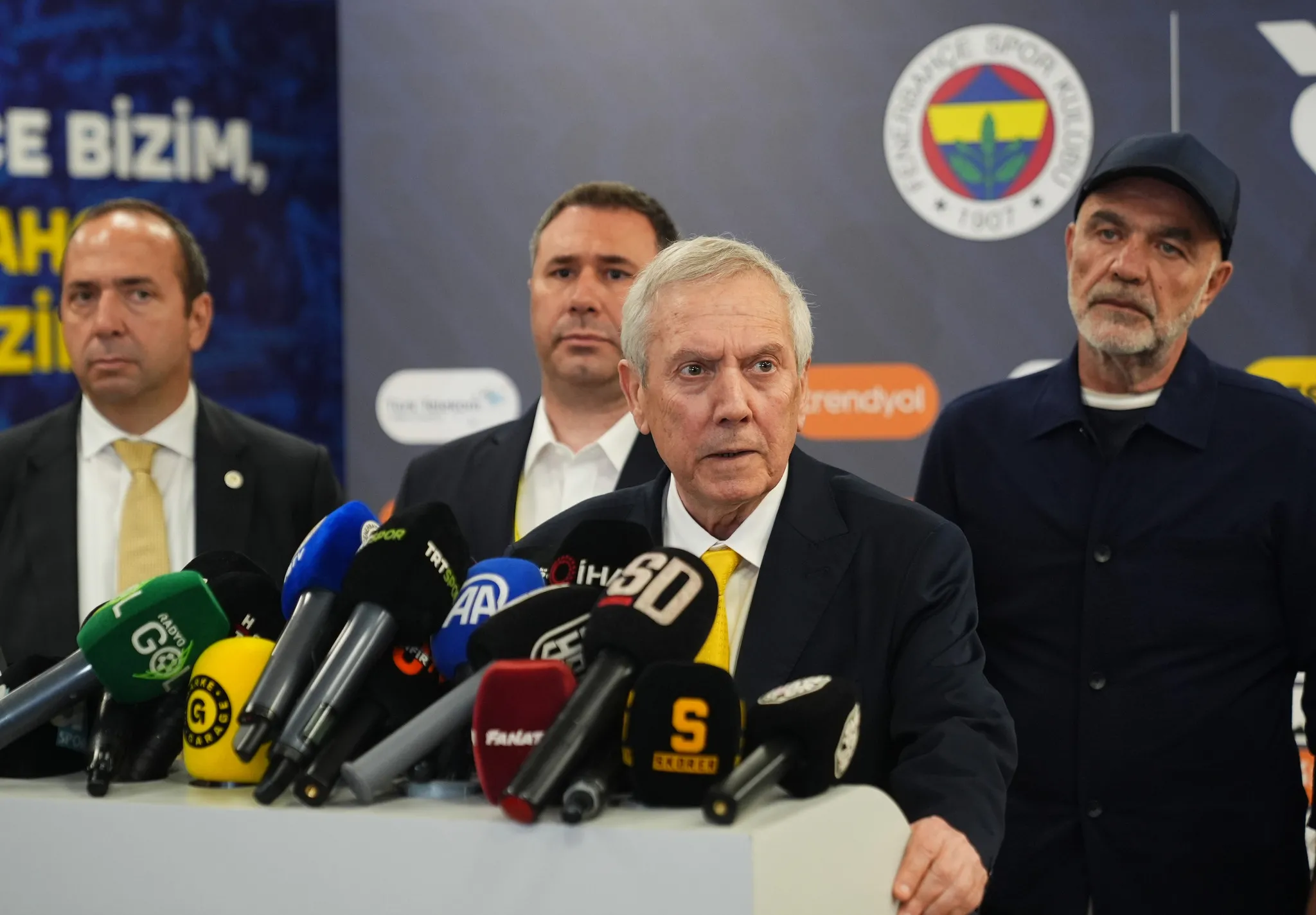 Aziz Yıldırım'dan Derbi Sonrası Hakem Patlaması