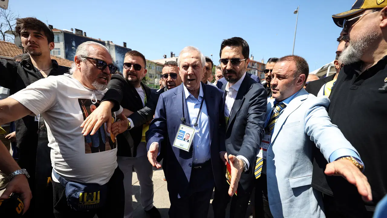 Aziz Yıldırım ekibinden transfer itirafı: 4 aday arasında oylama yapılacak