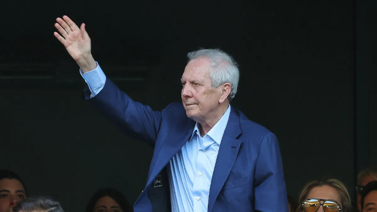 Aziz Yıldırım'ın Fenerbahçe Başkanlığına Yeniden Seçilmesi Düzce'de Coşkuyla Kutlandı