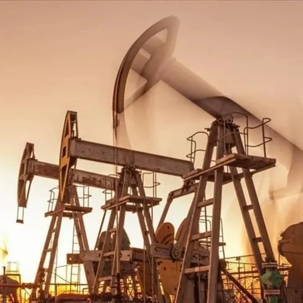 Babülmendep krizi piyasaları alt üst etti! Petrol fiyatlarında artış altını baskıladı