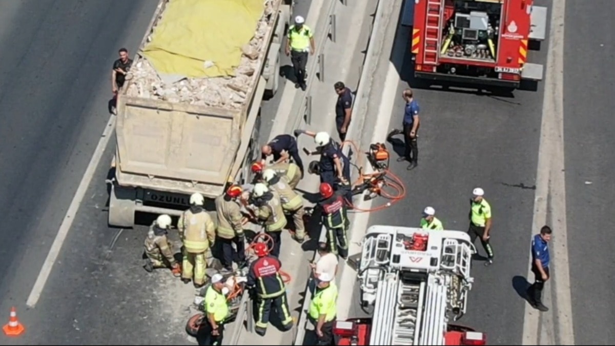 Bağcılar'da Hafriyat Kamyonu Motosikletliyi Ezdi: 1 Ölü