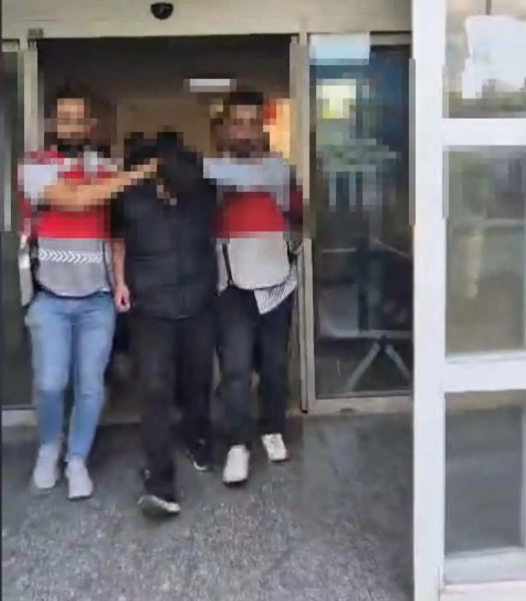 Bağcılar'da Sosyal Medya Tartışması Bıçaklı Kavgaya Dönüştü