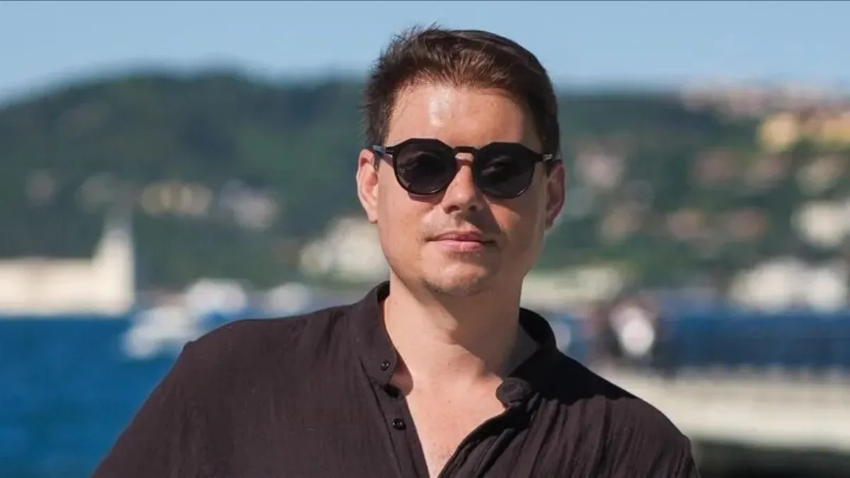 Bahamalı Bankacı İlyas Conor Scott Kilisede Ezan Dinleyip Müslüman Oldu