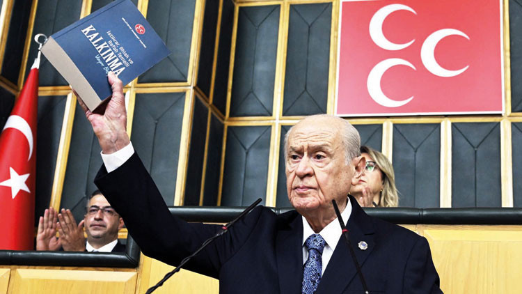 Bahçeli'den AP'ye sert tepki: Ülkü Ocakları hedefte