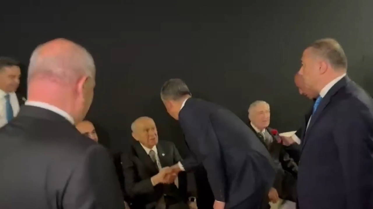 Bahçeli ve Özel, Koç Holding'in 100. yıl resepsiyonunda bir araya geldi