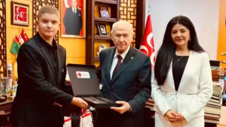 Bahçeli'den Yeni Parti'ye İlk Tepki: Üzülmesini Arzu Etmeyiz