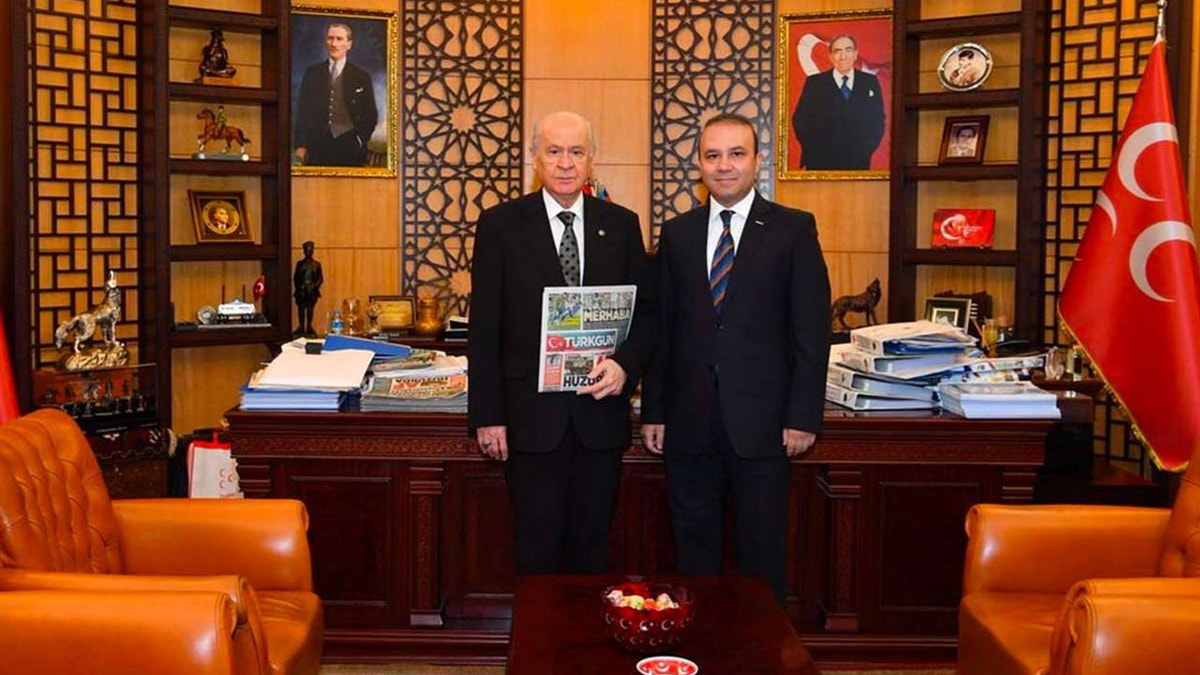 Bahçeli'nin Danışmanı Yazılarına Ara Verdi: Neden Açıklanmadı