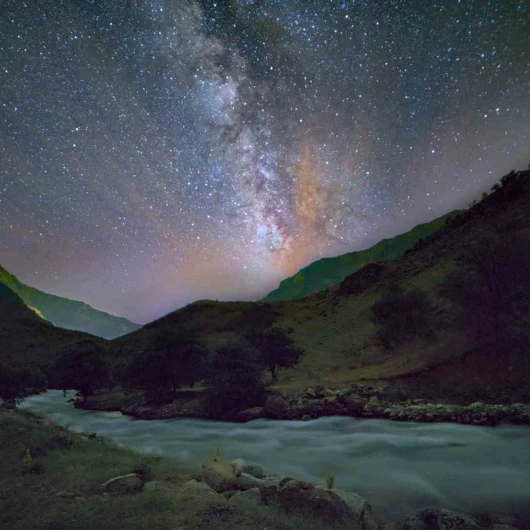 Bahçesaray'da Galaktik Buluşma: Samanyolu ve Andromeda Aynı Karede