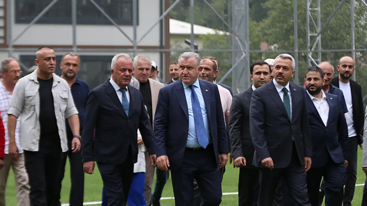 Bakan Bak'tan İkizdere Stadı'nda Spor Vurgusu