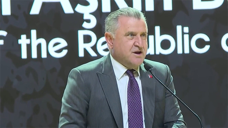 Bakan Bak: Konyaspor-Filistin maçı öncesi 'Evimiz evinizdir' mesajı