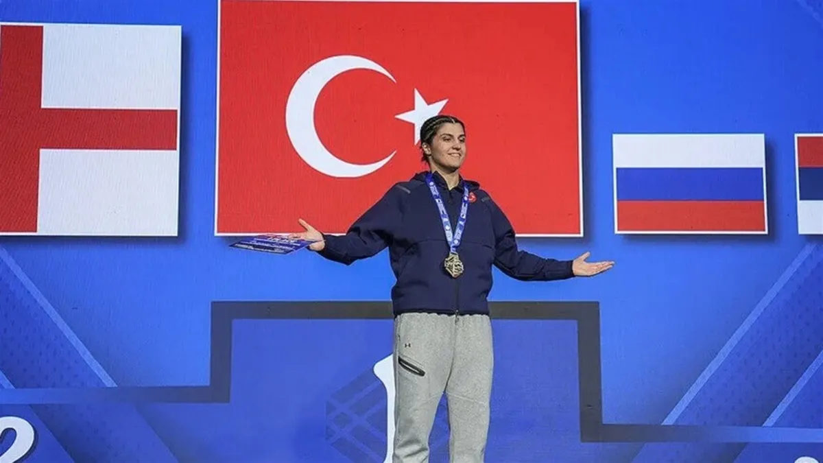 Bakan Bak'tan Milli Boksörlere Tebrik: 10 Madalya Gururu