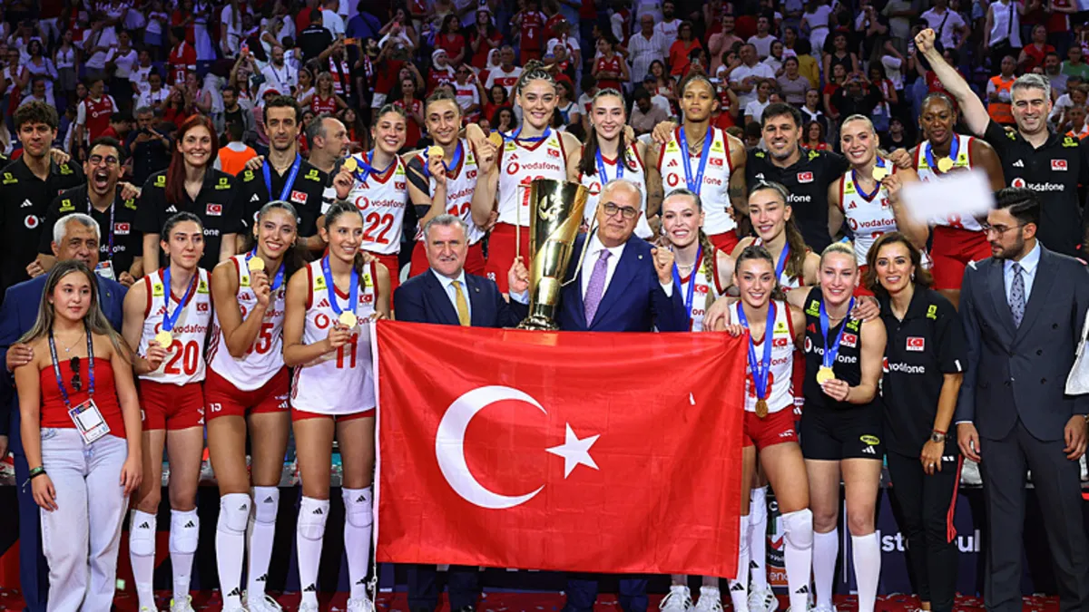 Bakan Bak: Türkiye artık bir voleybol ülkesi